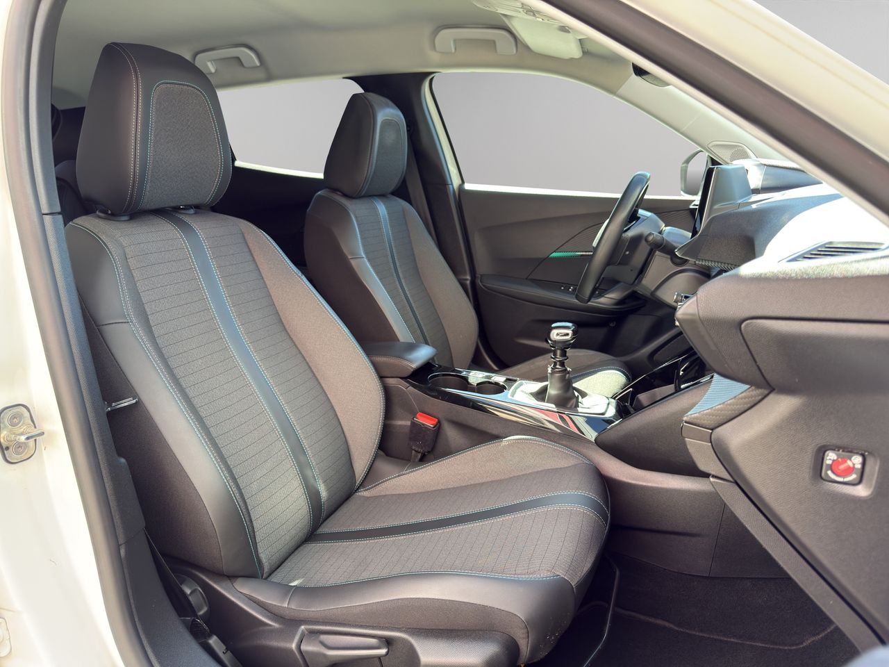 Peugeot 2008 Allure BlueHDI 81kW (110CV) - Foto 2