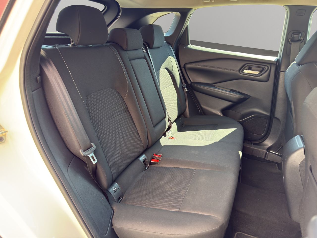 Nissan Qashqai DIG-T 103kW (140CV) mHEV 4x2 Acenta - Foto 2