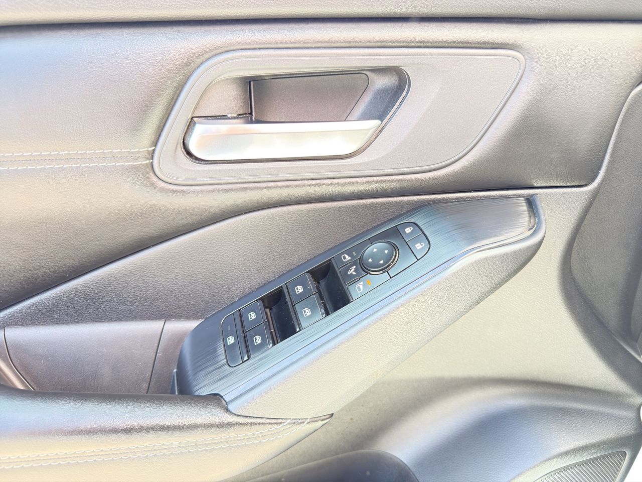 Nissan Qashqai DIG-T 103kW (140CV) mHEV 4x2 Acenta - Foto 2