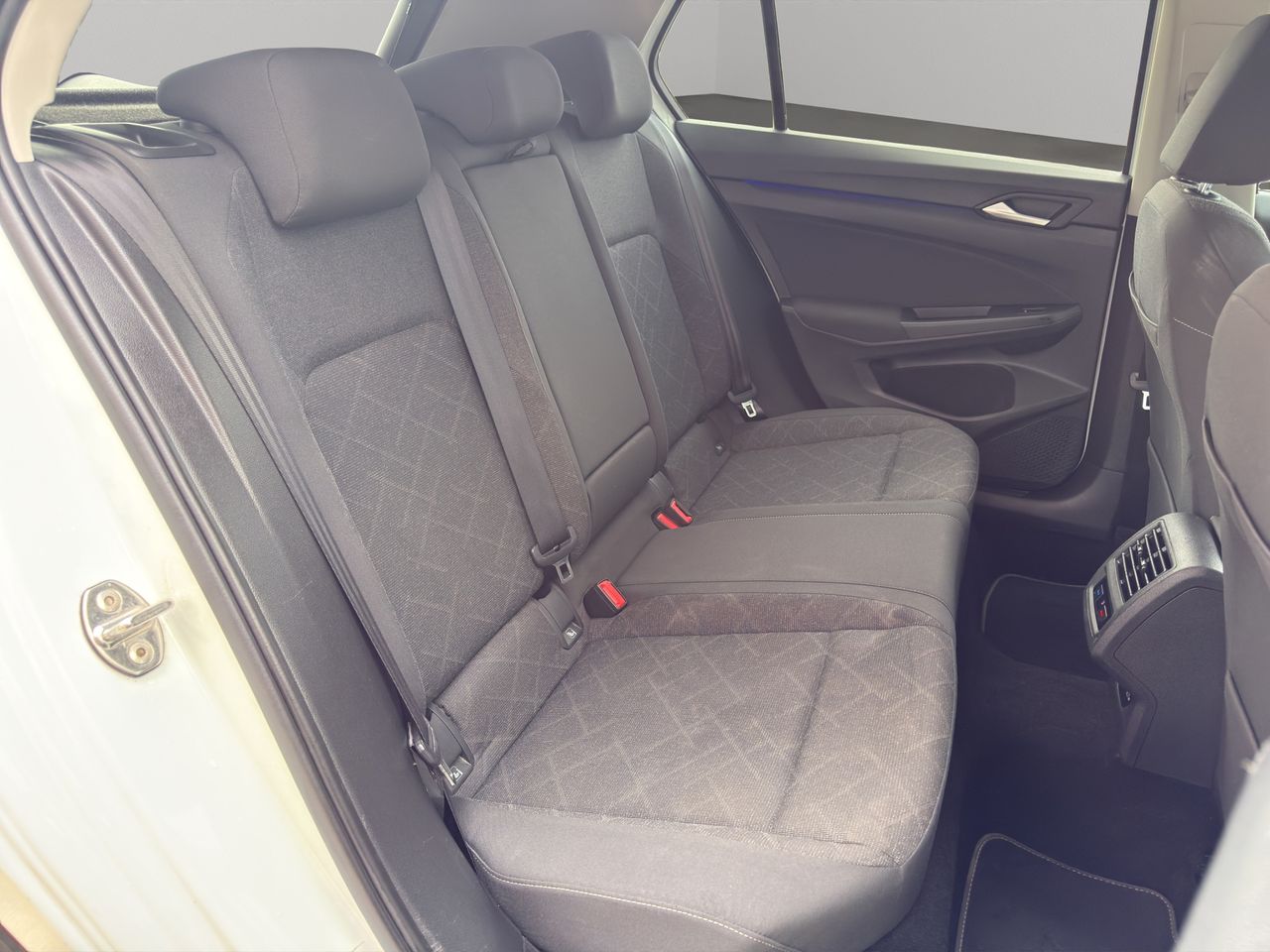 Volkswagen Golf Life 1.5 TSI 96kW (130CV) - Foto 2