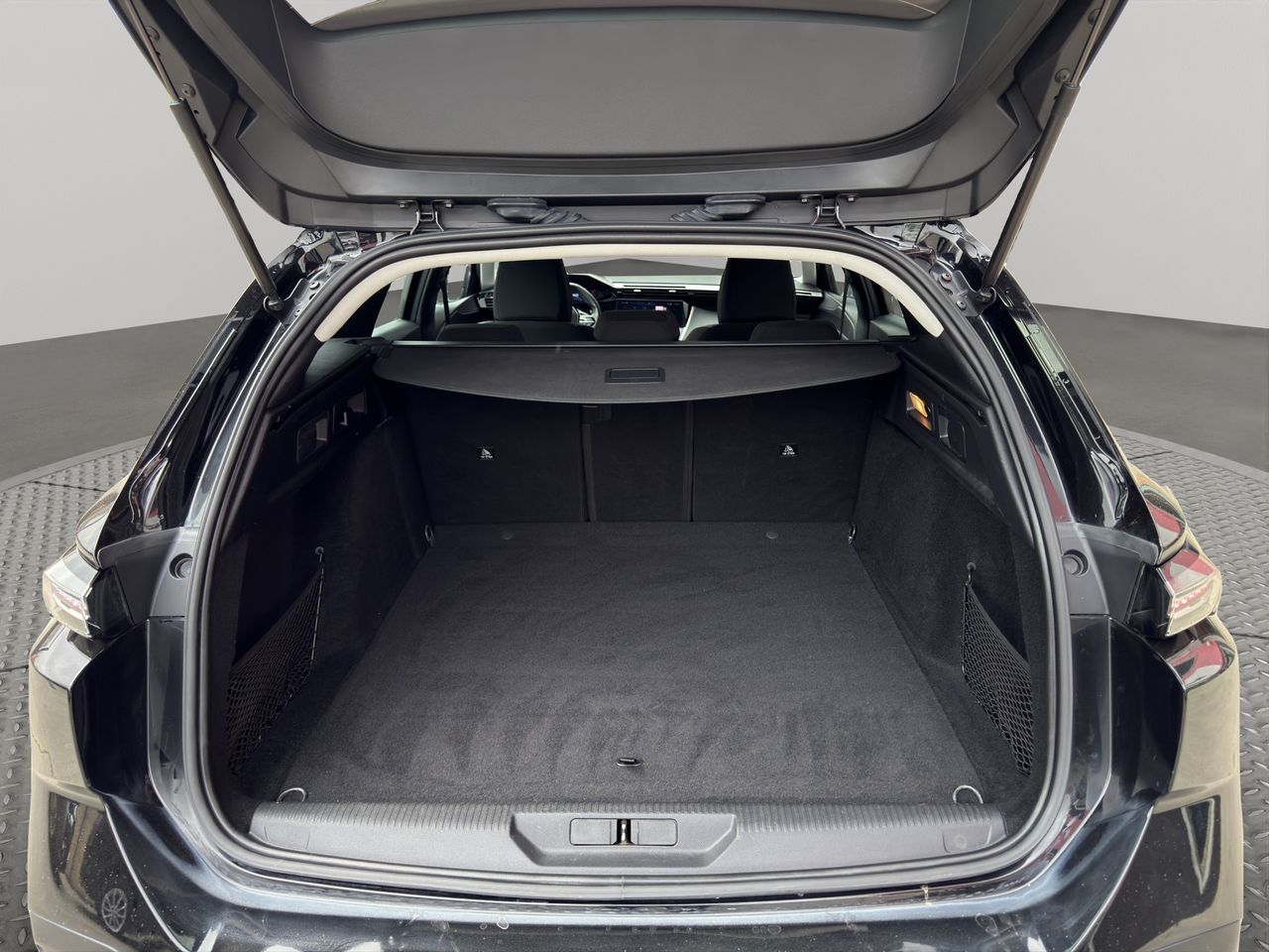 Peugeot 308 SWActive Pack BlueHDi 130 S&S MAN - Foto 2