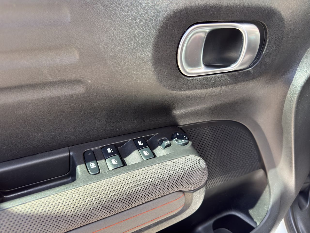 Citroën C3 Aircross PureTech 81kW (110CV) S&S 6v Live Pack - Foto 2