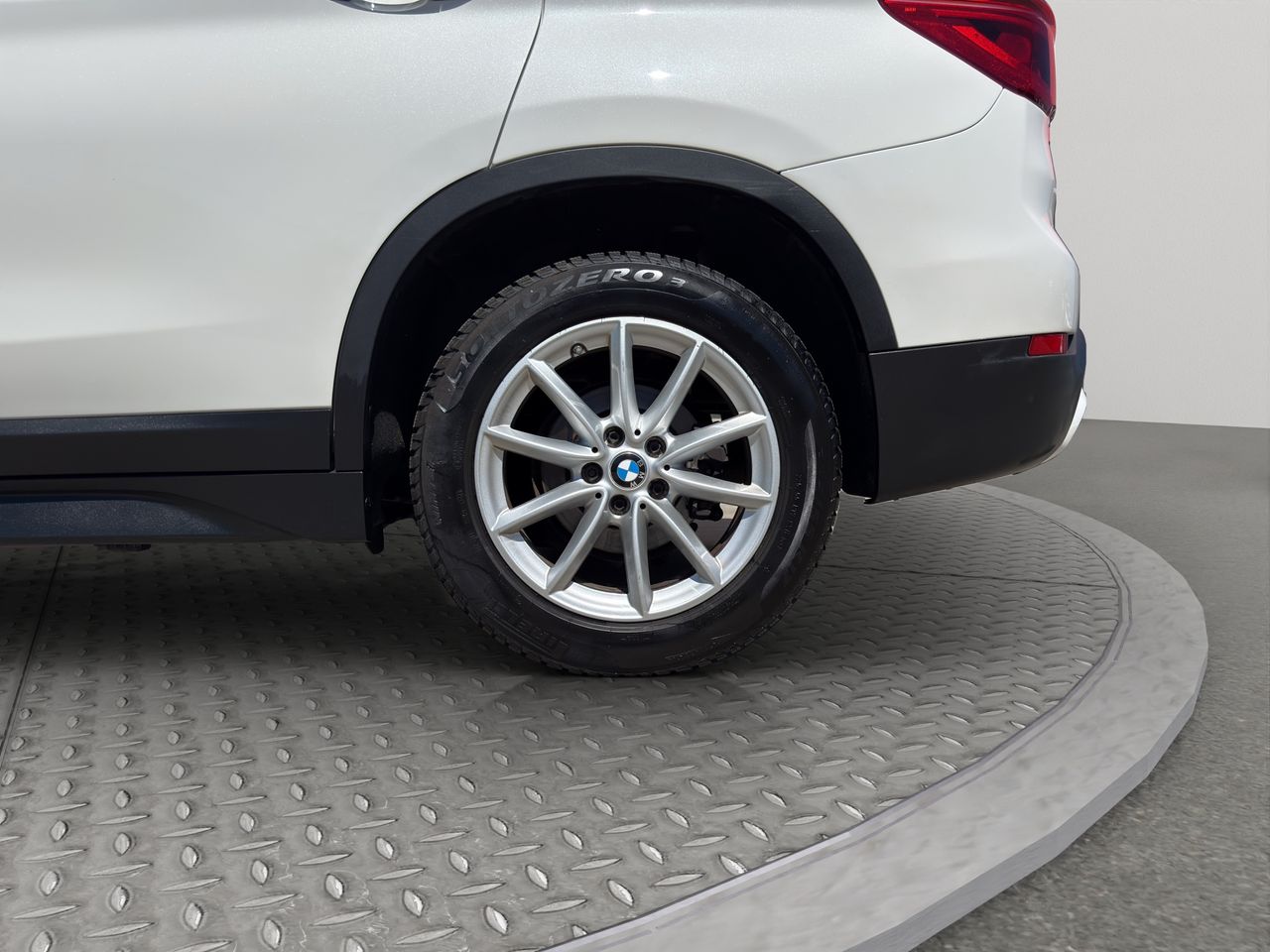 BMW X1 sDrive18i - Foto 2