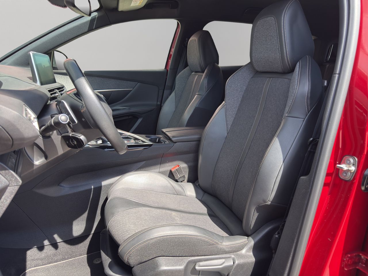 Peugeot 3008 1.5 BlueHDi 96kW S&S GT Line EAT8 - Foto 2