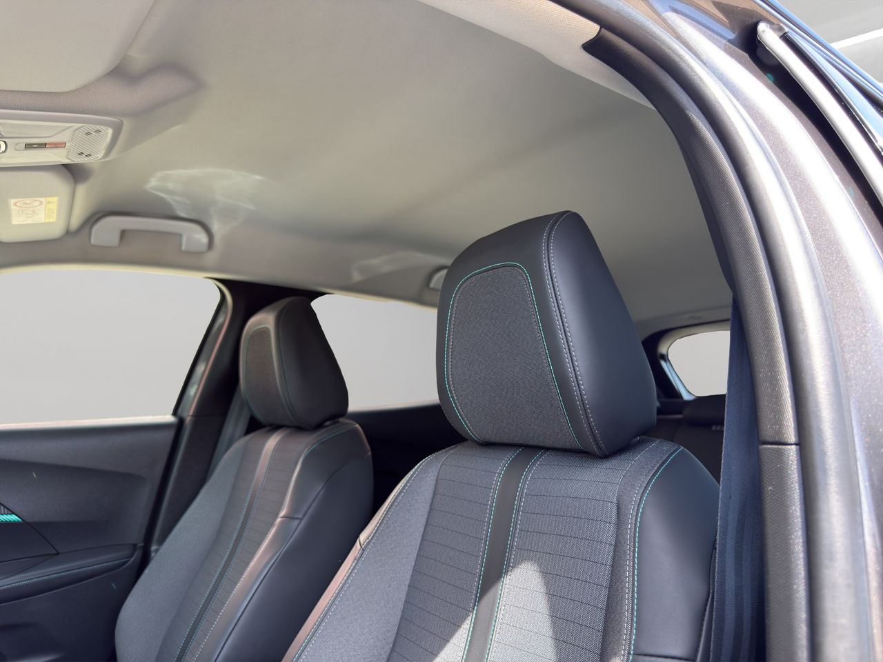 Peugeot 2008 Allure BlueHDI 81kW (110CV) - Foto 2