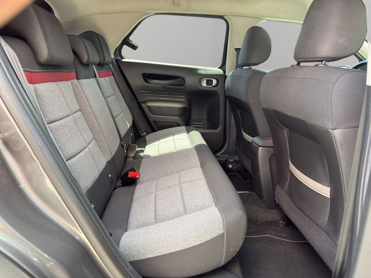 Citroën C4 Cactus BlueHDi 100 S&S Feel - Foto 2