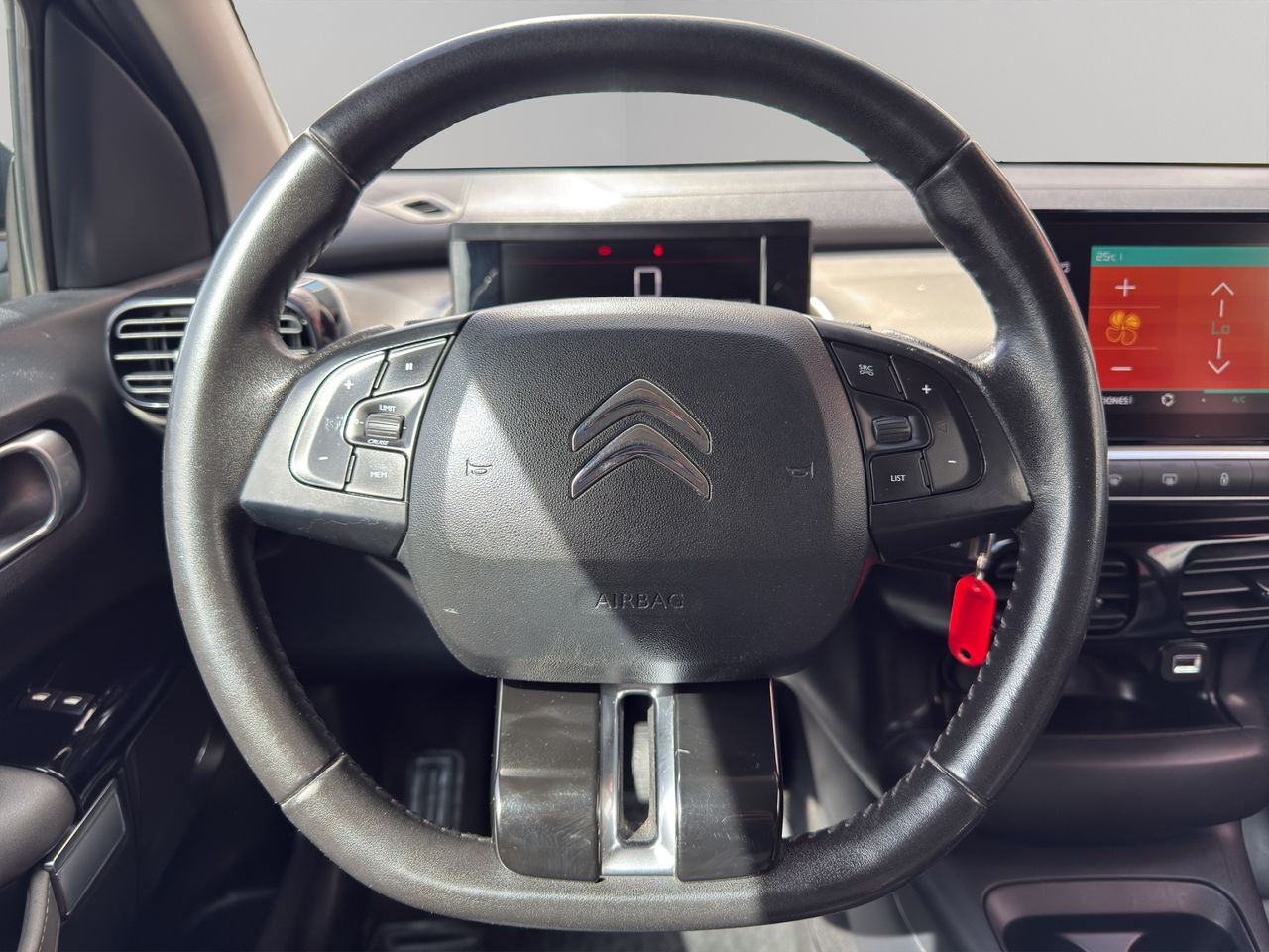 Citroën C4 Cactus BlueHDi 73KW (100CV) Shine - Foto 2