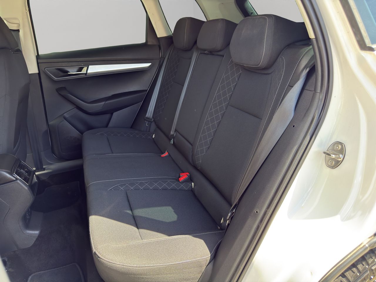 Skoda Karoq 2.0 TDI 110kW (150CV) DSG 4X4 Ambition - Foto 2