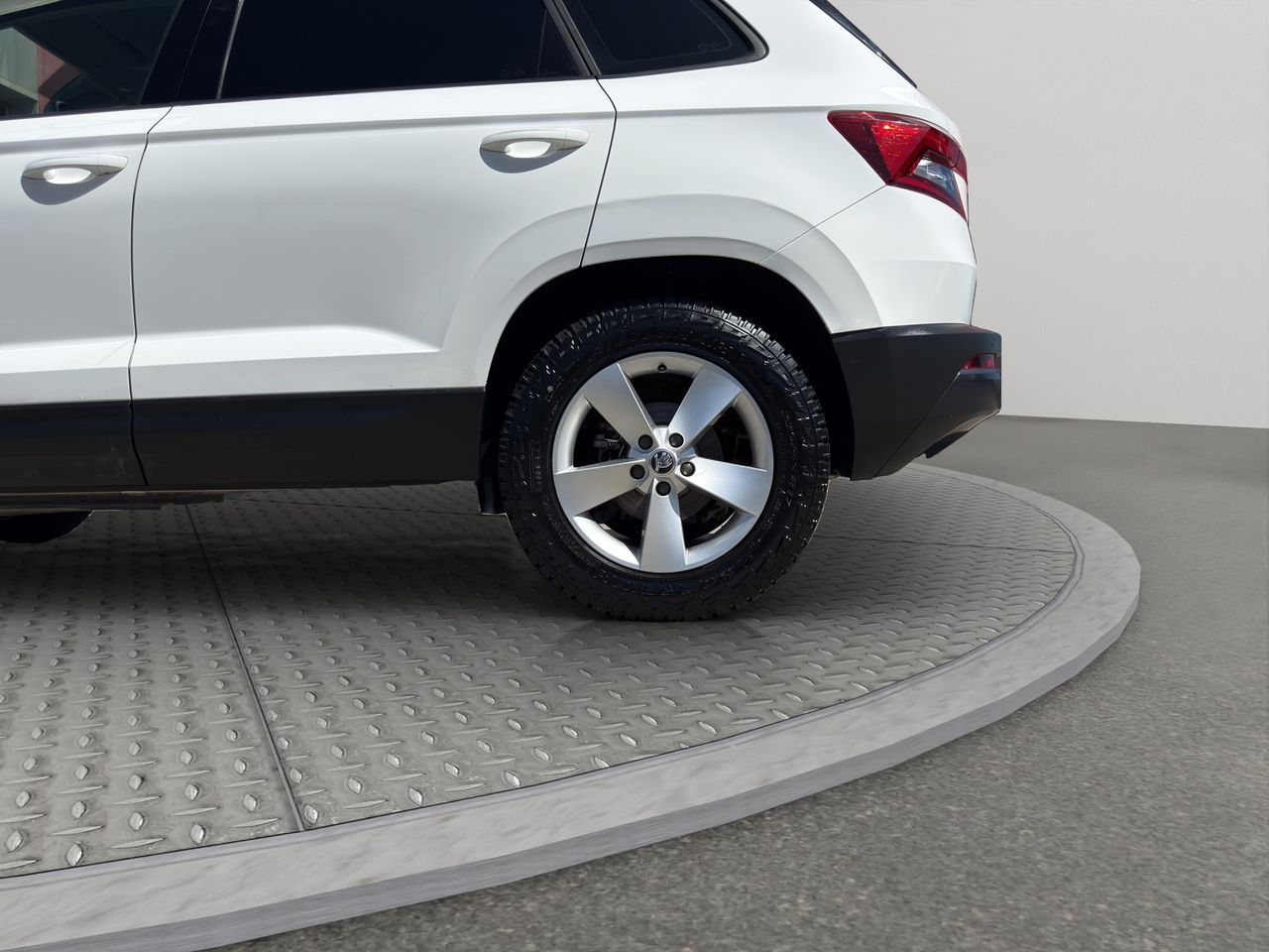 Skoda Karoq 2.0 TDI 110kW (150CV) DSG 4X4 Ambition - Foto 2