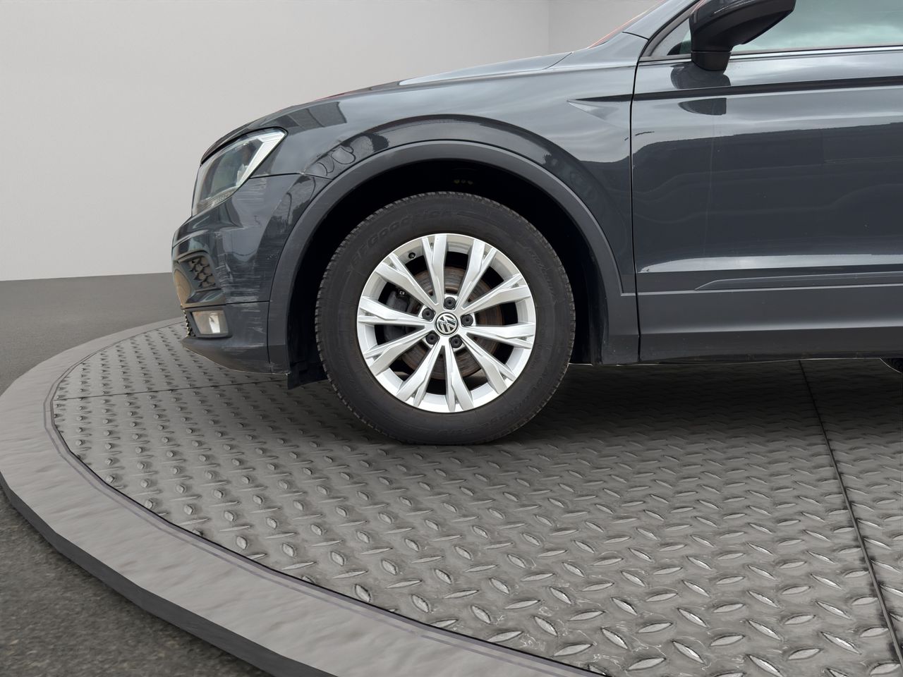 Volkswagen Tiguan Advance 2.0 TDI 110kW (150CV) - Foto 2