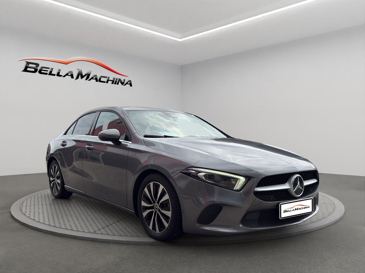 Mercedes Clase A Sedán A 200 d - Foto 2