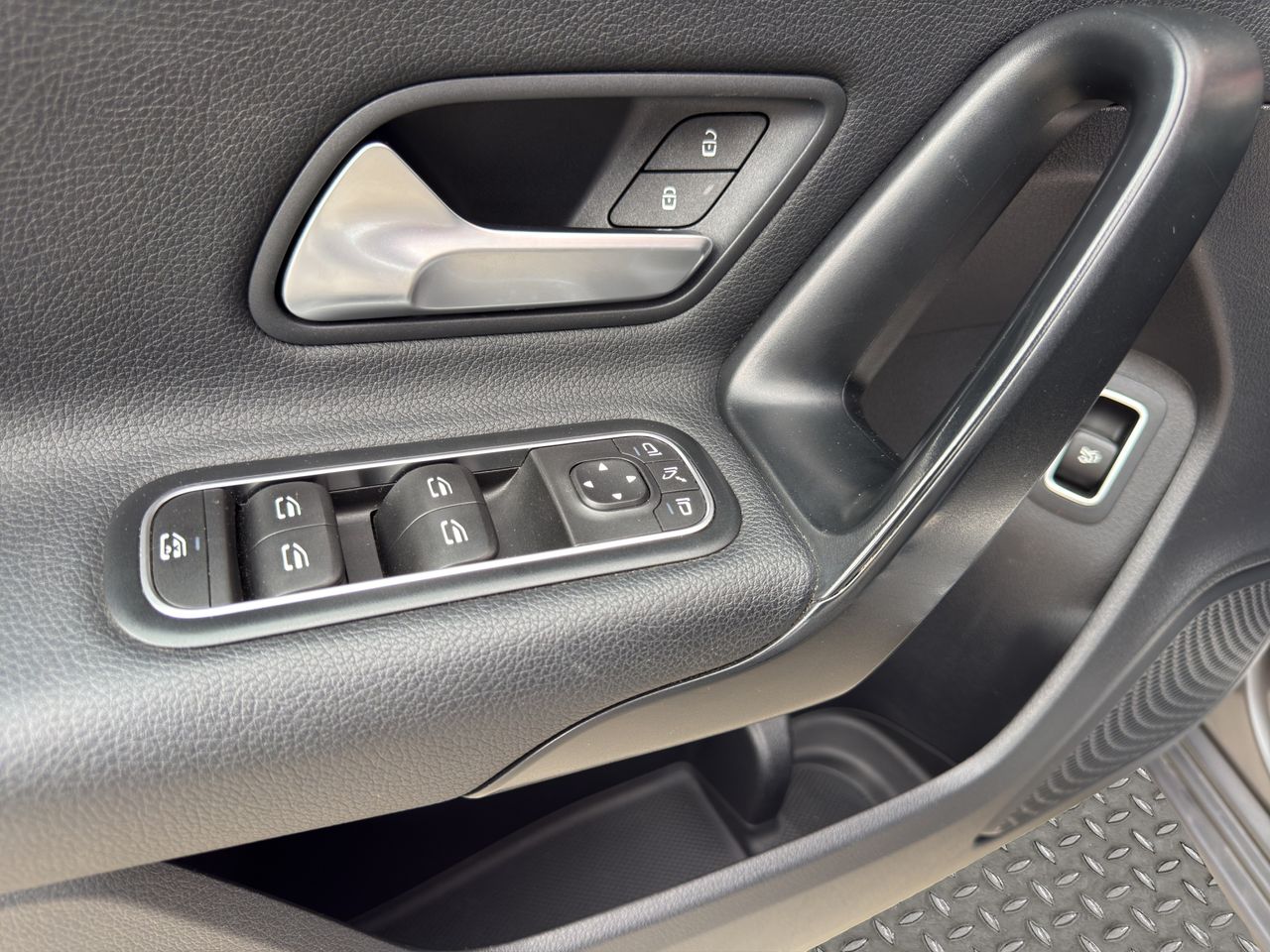 Mercedes Clase A Sedán A 200 d - Foto 2