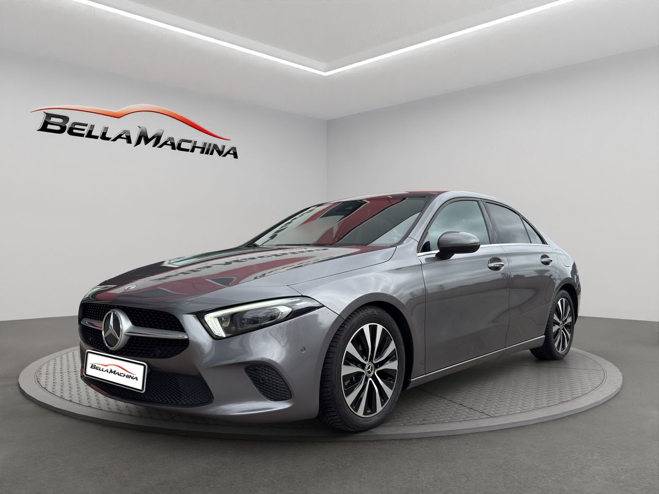 Mercedes Clase A Sedán A 200 d - Foto 2