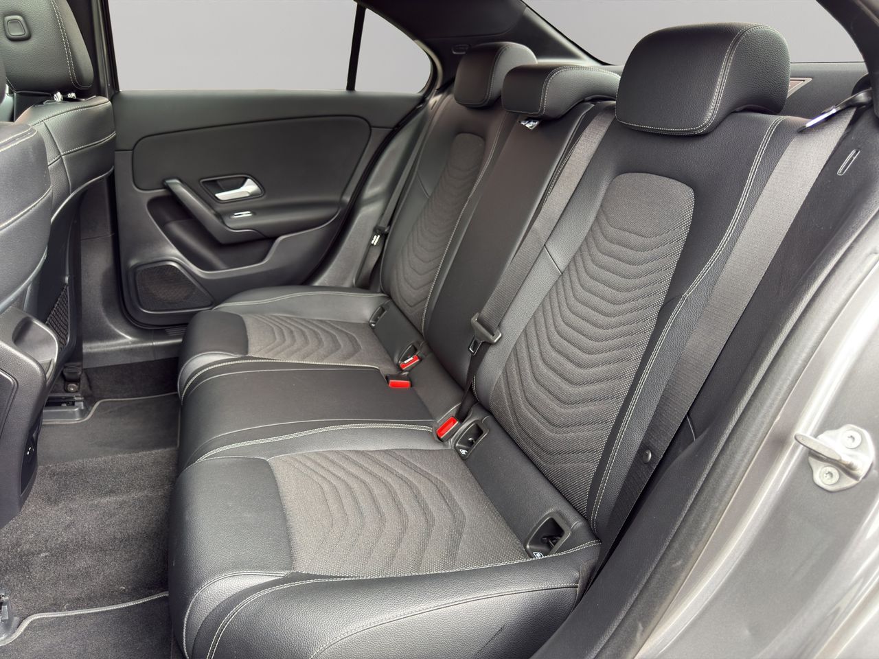 Mercedes Clase A Sedán A 200 d - Foto 2