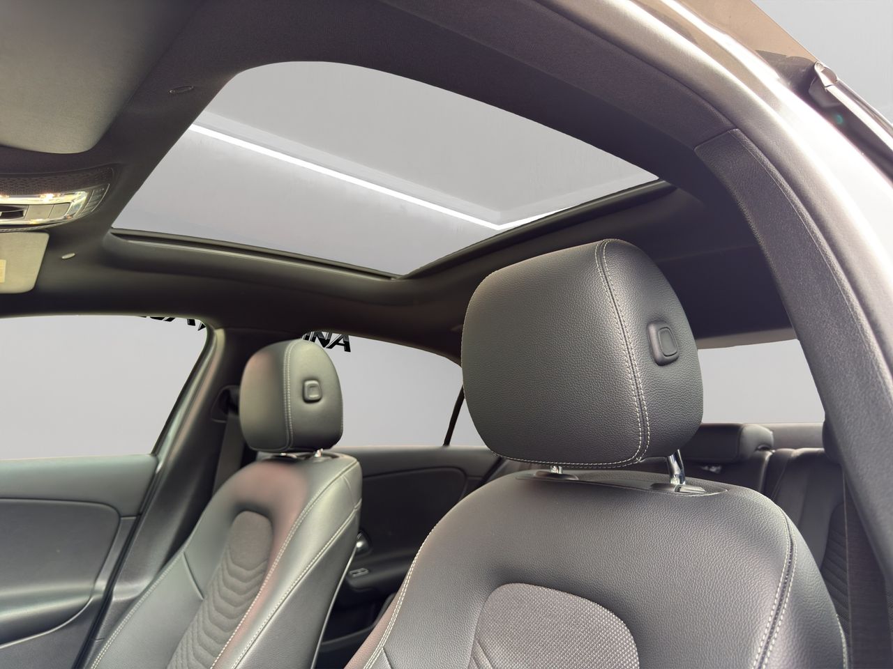 Mercedes Clase A Sedán A 200 d - Foto 2