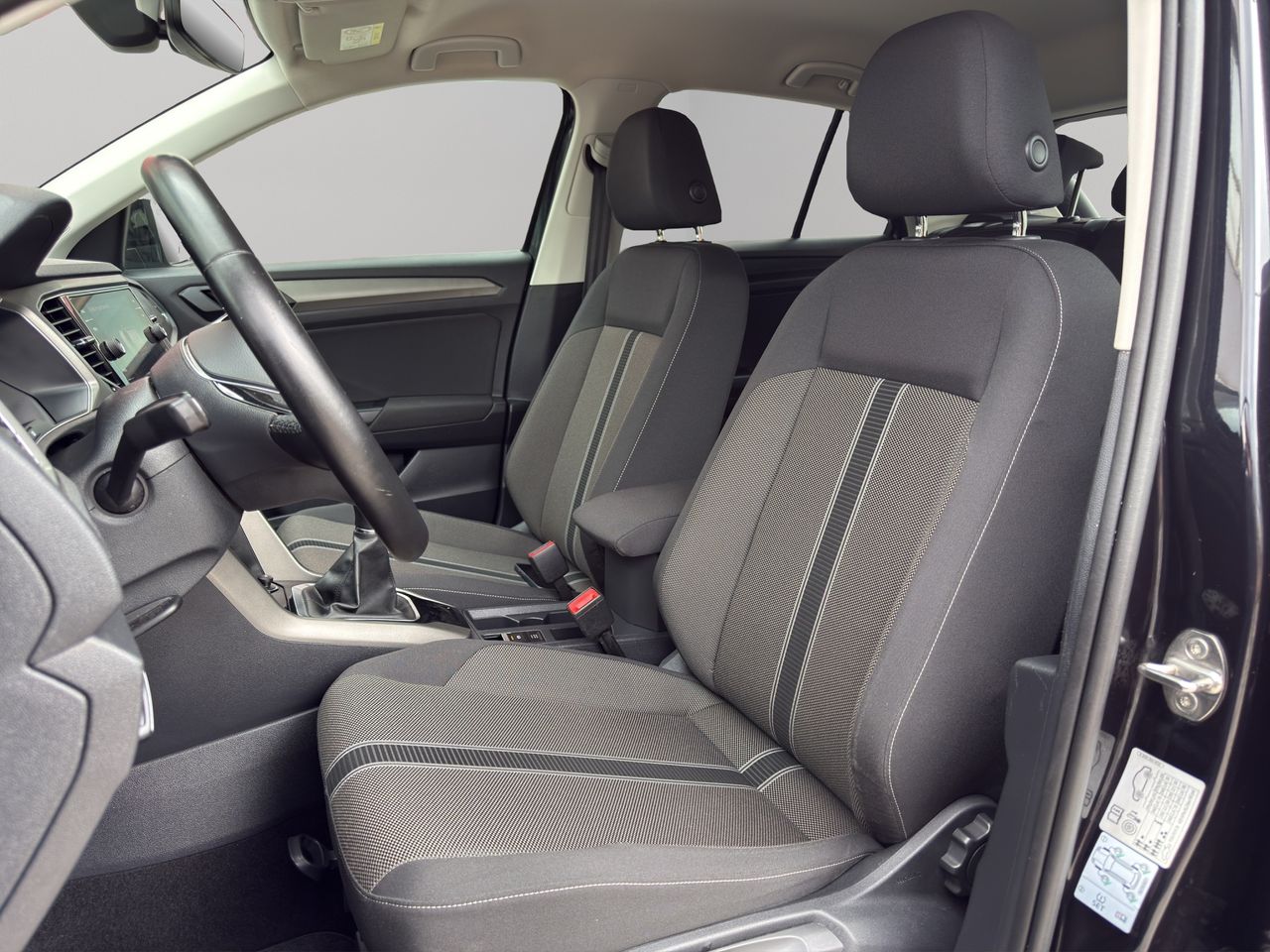Volkswagen T-Roc T-Roc 1.0 TSI 81kW (110CV) - Foto 2