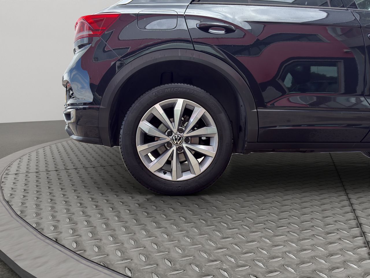 Volkswagen T-Roc T-Roc 1.0 TSI 81kW (110CV) - Foto 2