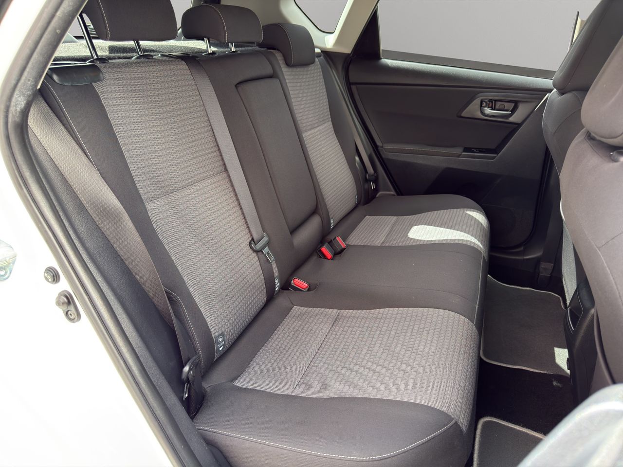 Toyota Auris 1.8 140H Hybrid Feel! Edition - Foto 2