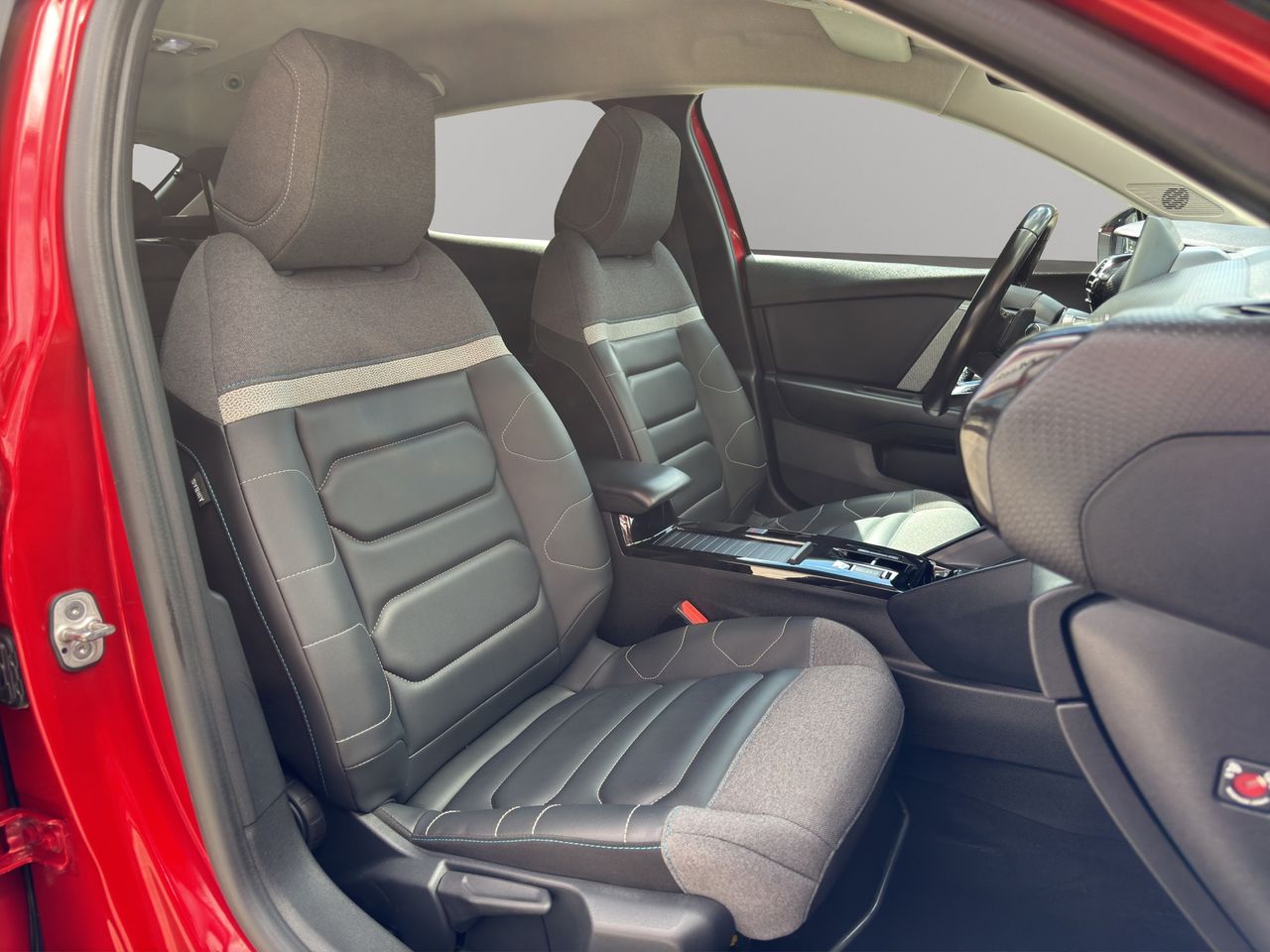 Citroën C4 PureTech 130 S&S EAT8 Shine - Foto 2