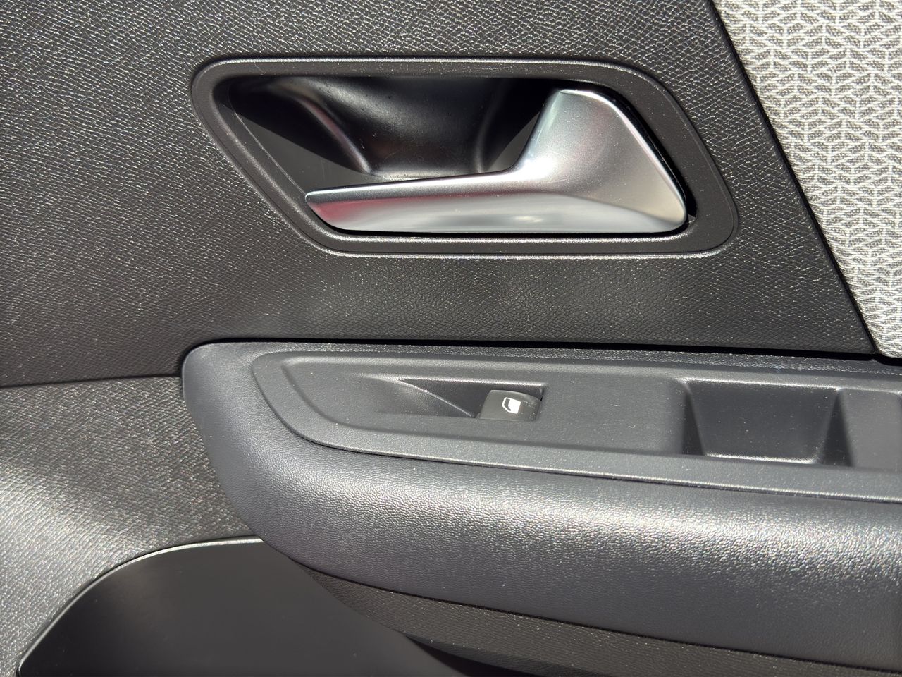 Citroën C4 PureTech 130 S&S EAT8 Shine - Foto 2