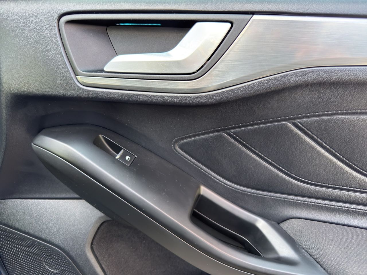 Ford Focus 1.0 Ecoboost MHEV 92kW ST-Line Auto SB - Foto 2