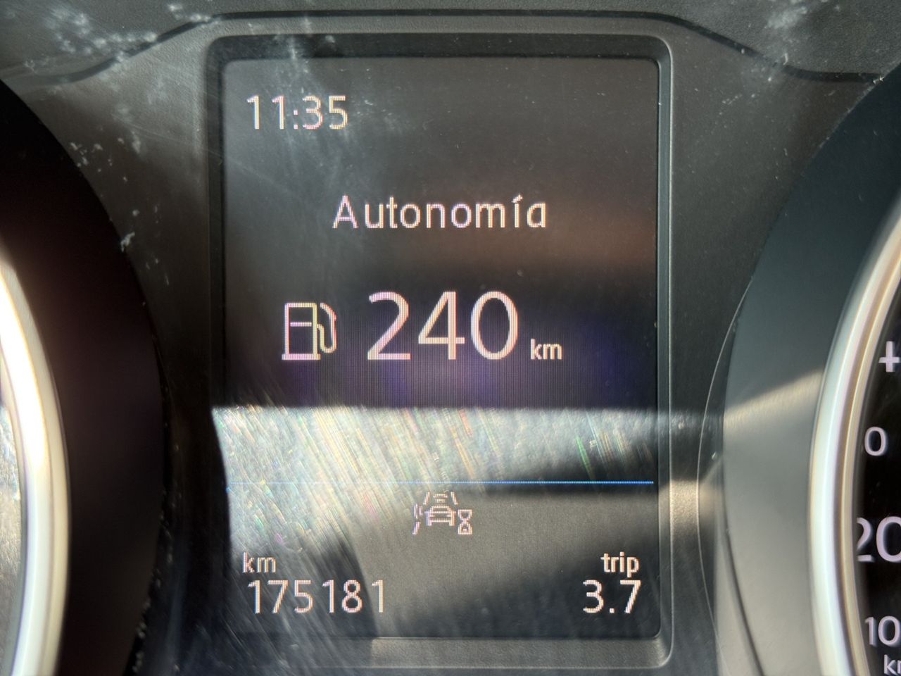 Volkswagen Tiguan Life 2.0 TDI 90kW (122CV) - Foto 2