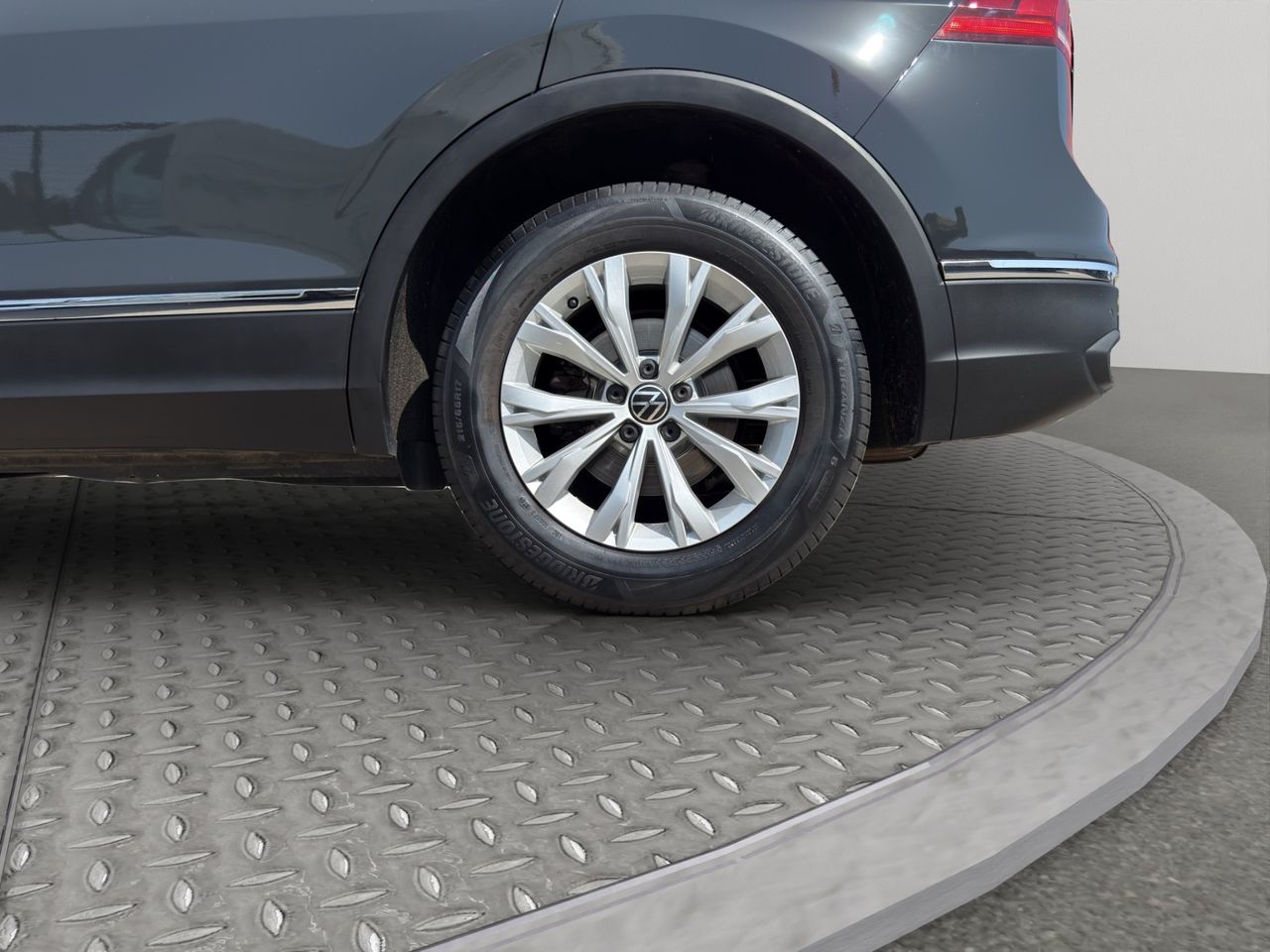 Volkswagen Tiguan Life 2.0 TDI 90kW (122CV) - Foto 2