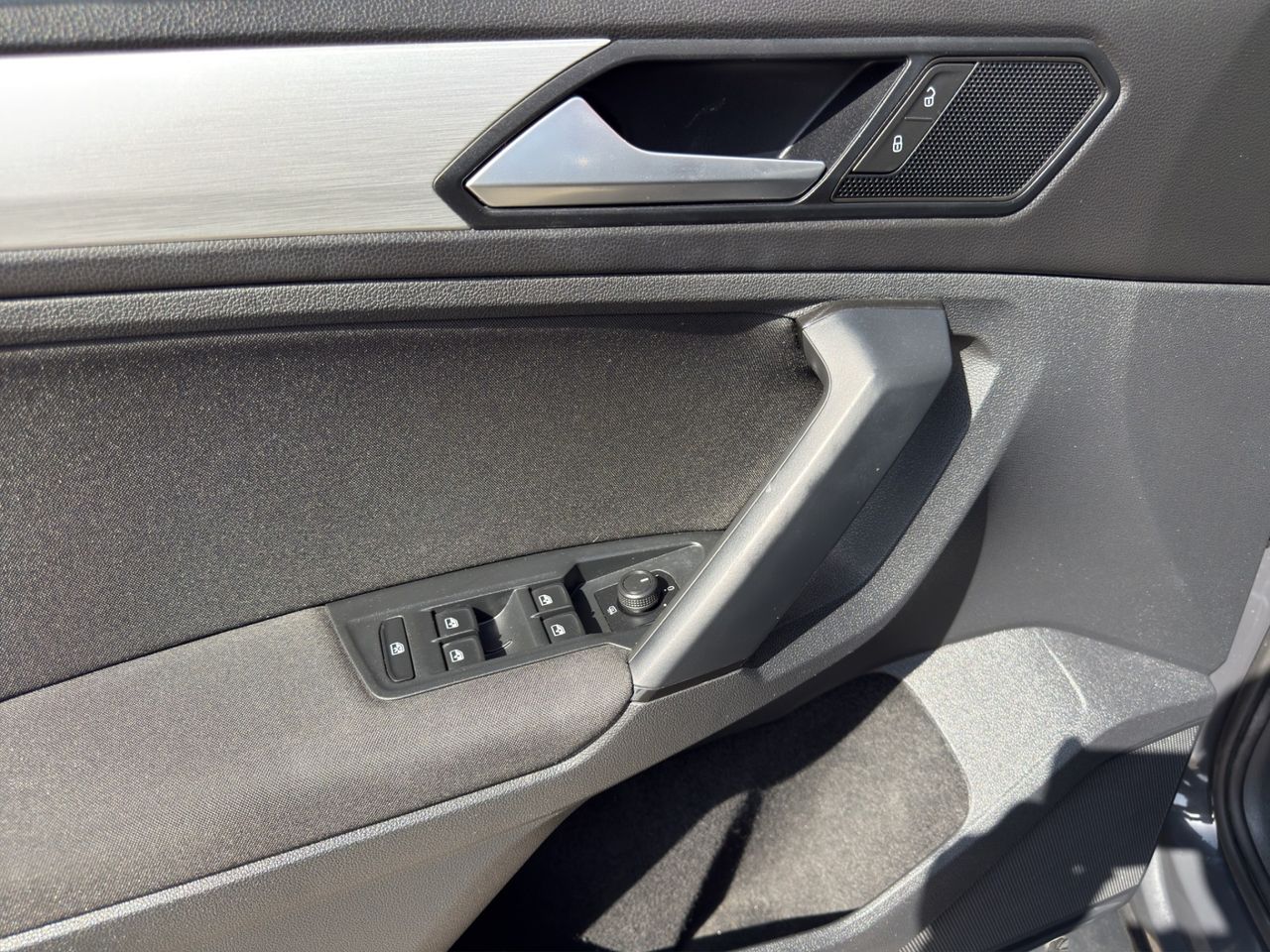 Volkswagen Tiguan Life 2.0 TDI 90kW (122CV) - Foto 2