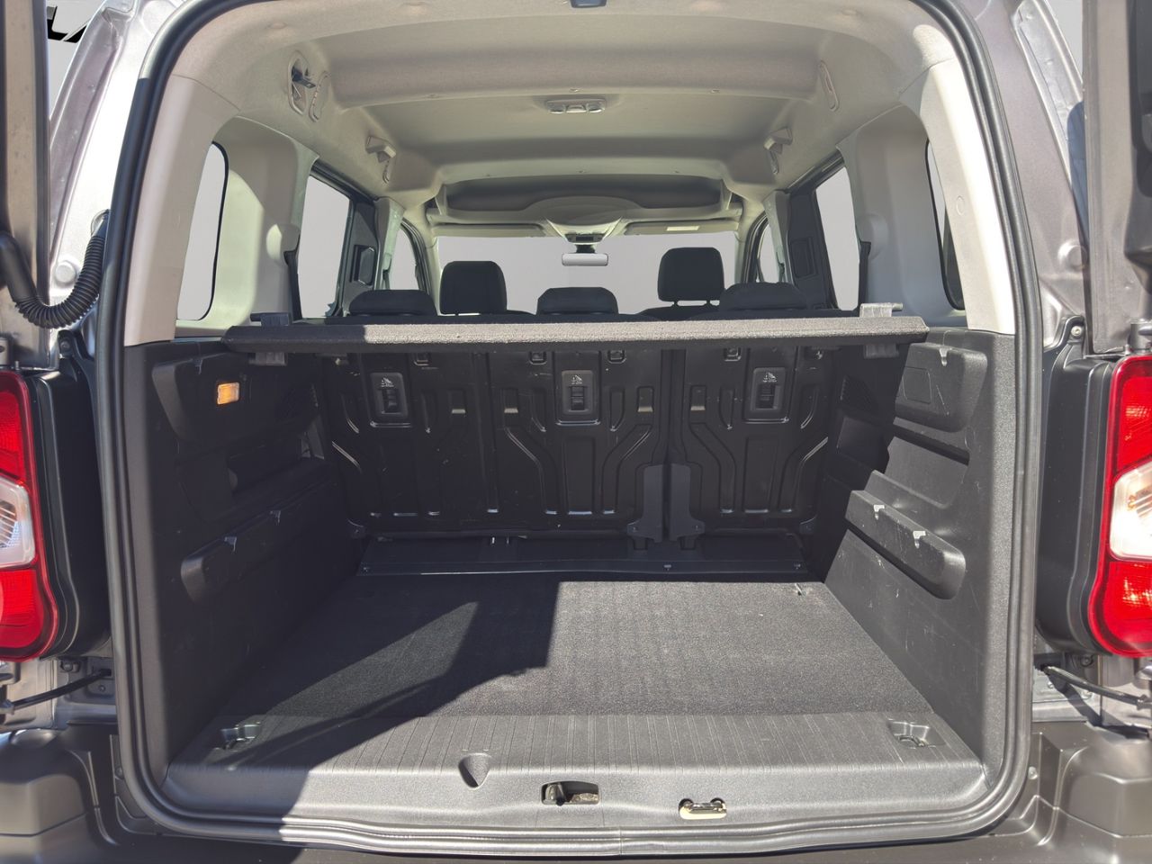 Peugeot Rifter Active Pack Long PureTech 81kW - Foto 2