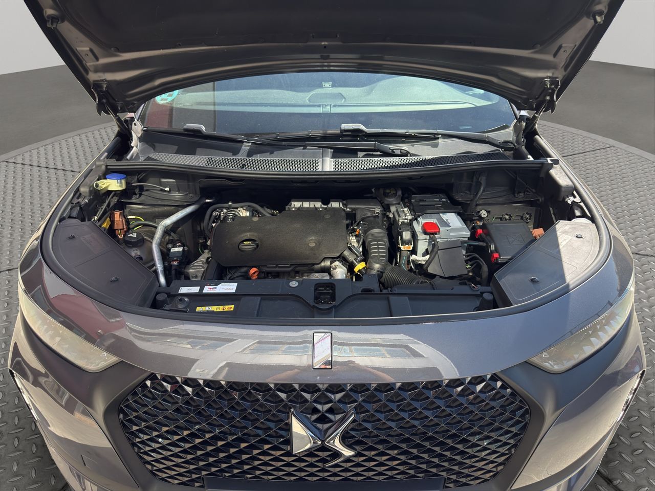 DS DS 7 Crossback BlueHDi 96kW (130CV) PERFORMANCE LINE - Foto 2