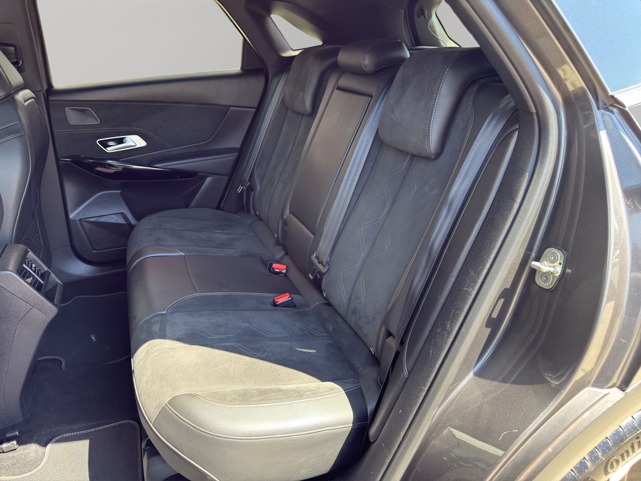 DS DS 7 Crossback BlueHDi 96kW (130CV) PERFORMANCE LINE - Foto 2