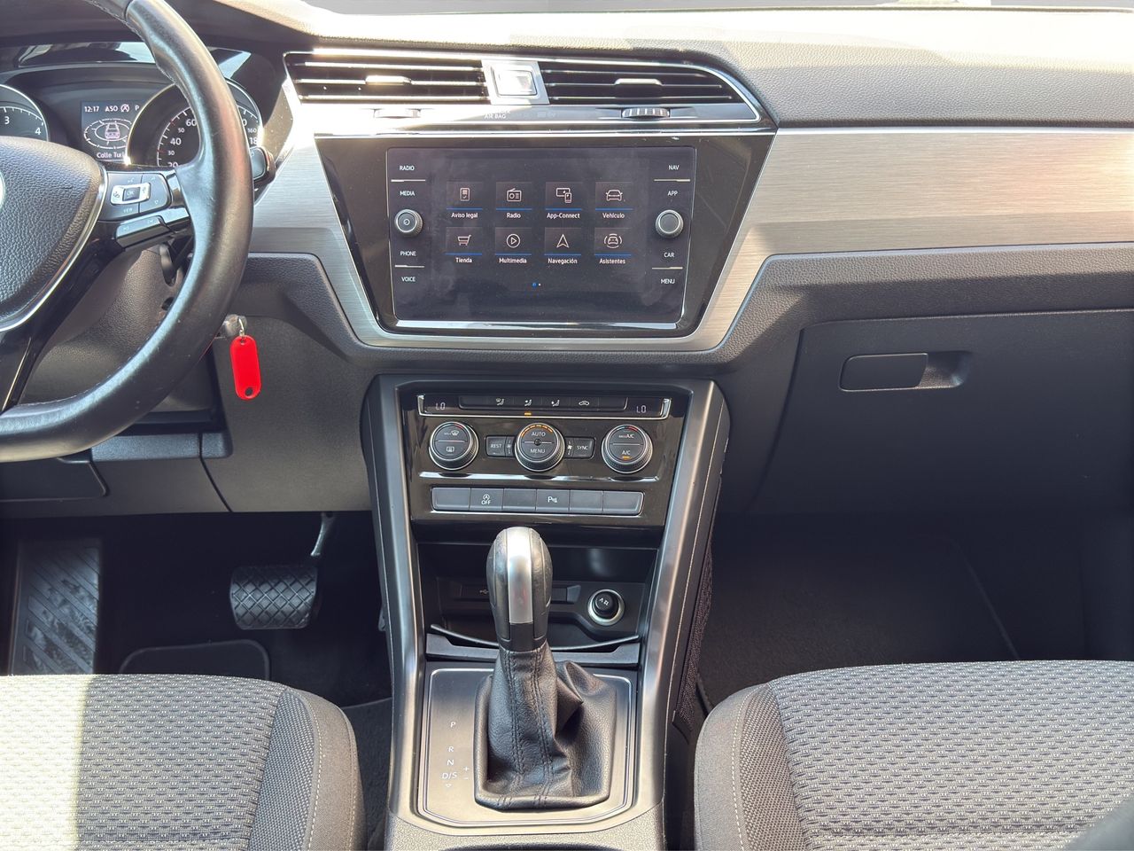 Volkswagen Touran Advance 2.0 TDI 85kW (115CV) - Foto 2