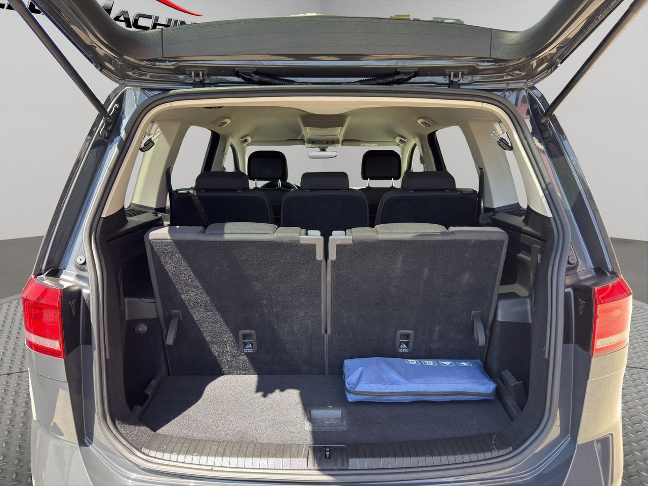 Volkswagen Touran Advance 2.0 TDI 85kW (115CV) - Foto 2