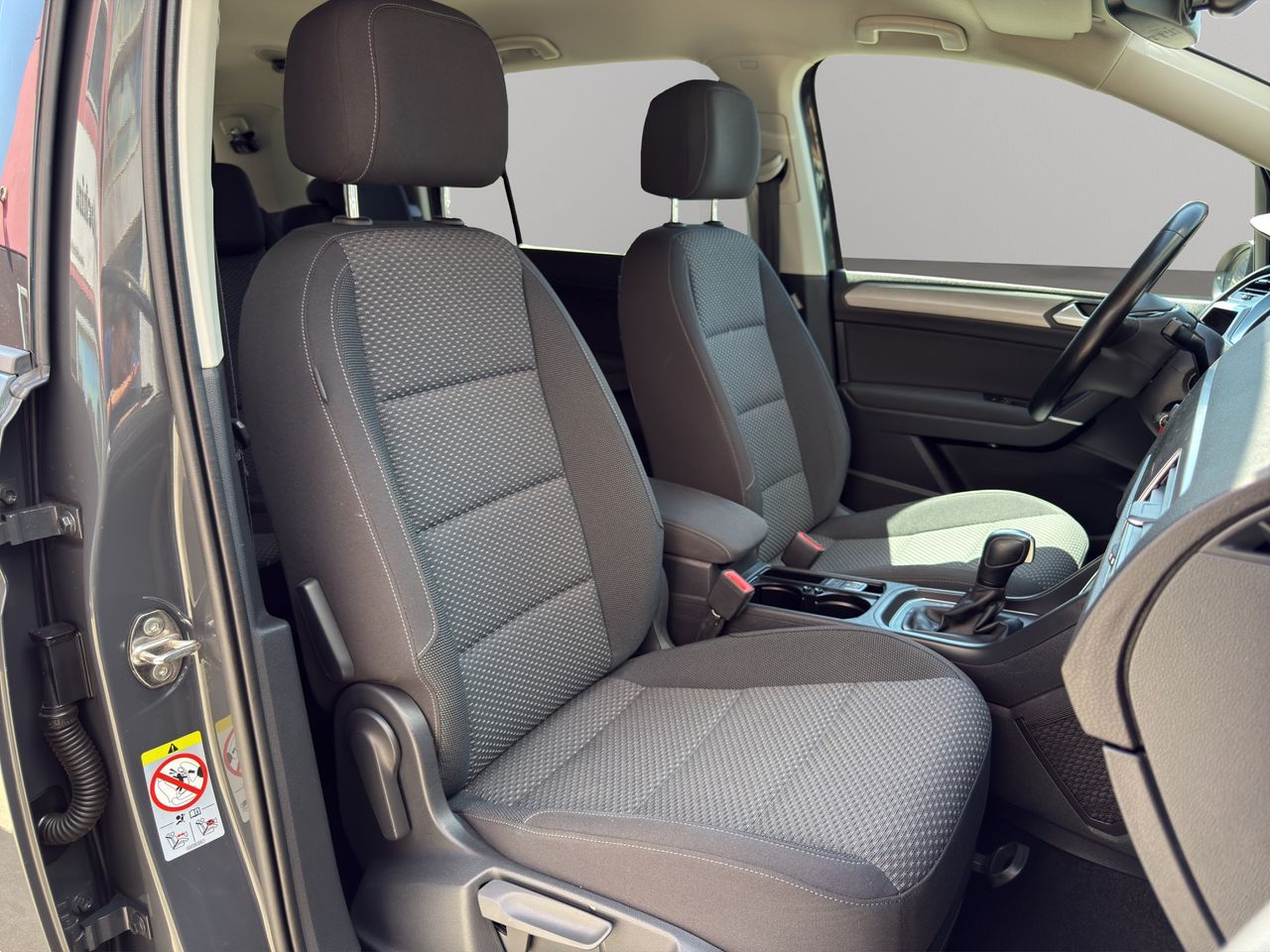 Volkswagen Touran Advance 2.0 TDI 85kW (115CV) - Foto 2