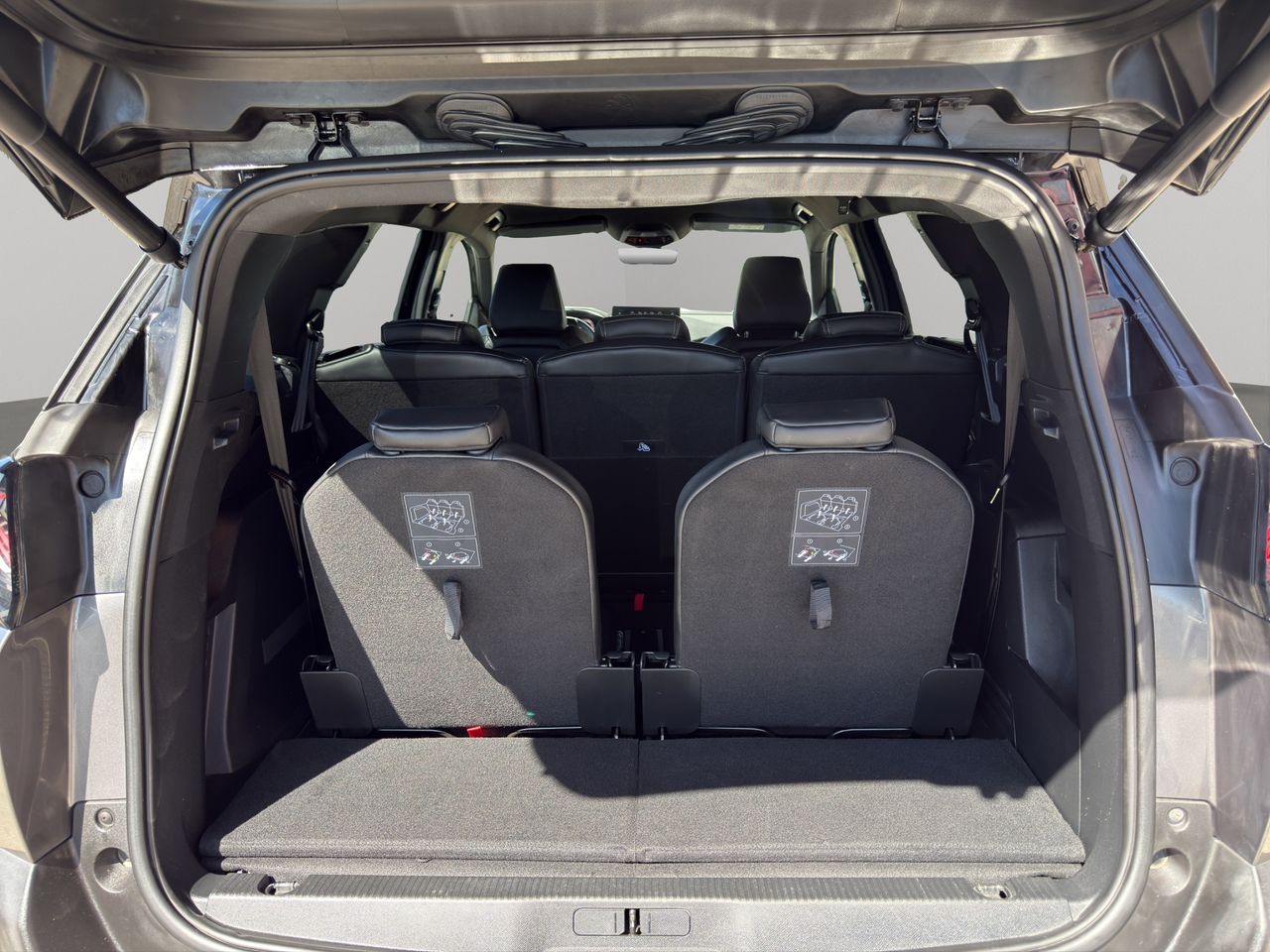 Peugeot 5008 1.5 BlueHDi 96kW S&S GT EAT8 - Foto 2