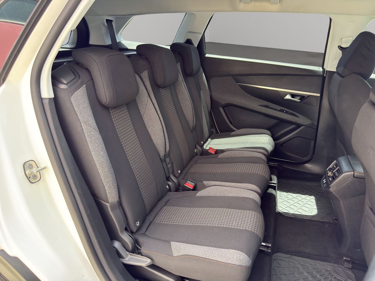 Peugeot 5008 1.5 BlueHDi 96kW S&S Active Pack EAT8 - Foto 2