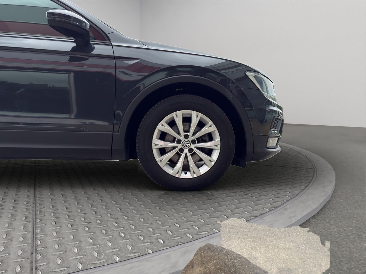 Volkswagen Tiguan Advance 2.0 TDI 110kW (150CV) - Foto 2