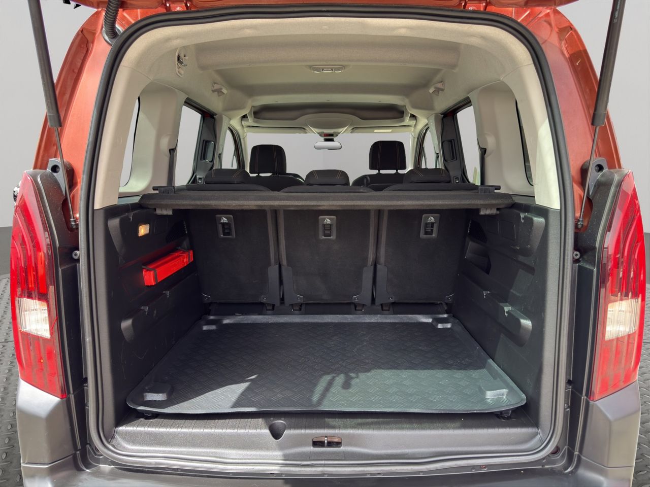 Peugeot Rifter GT Line Standard PureTech 81kW - Foto 2