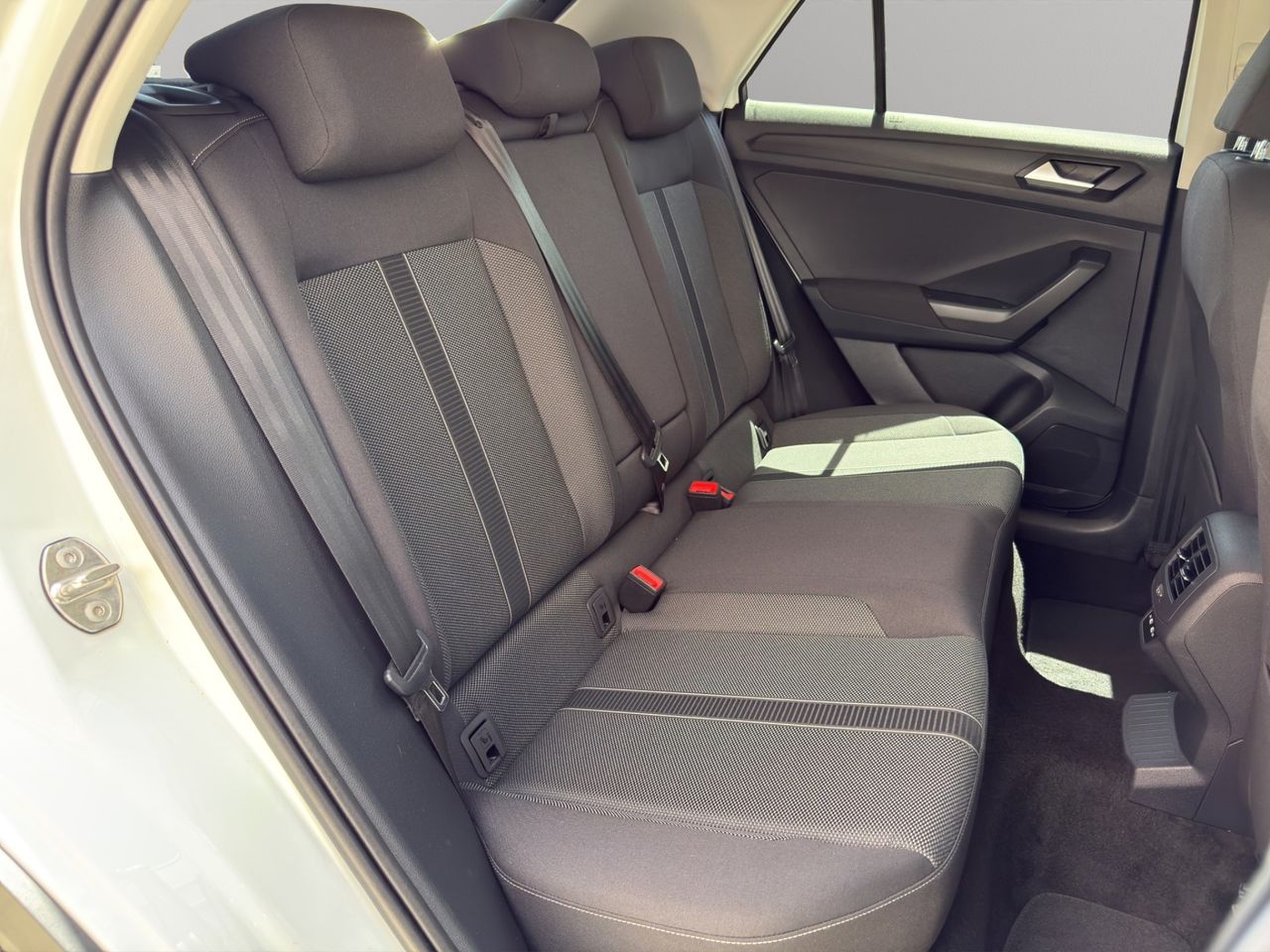 Volkswagen T-Roc LIFE 2.0 TDI - Foto 2