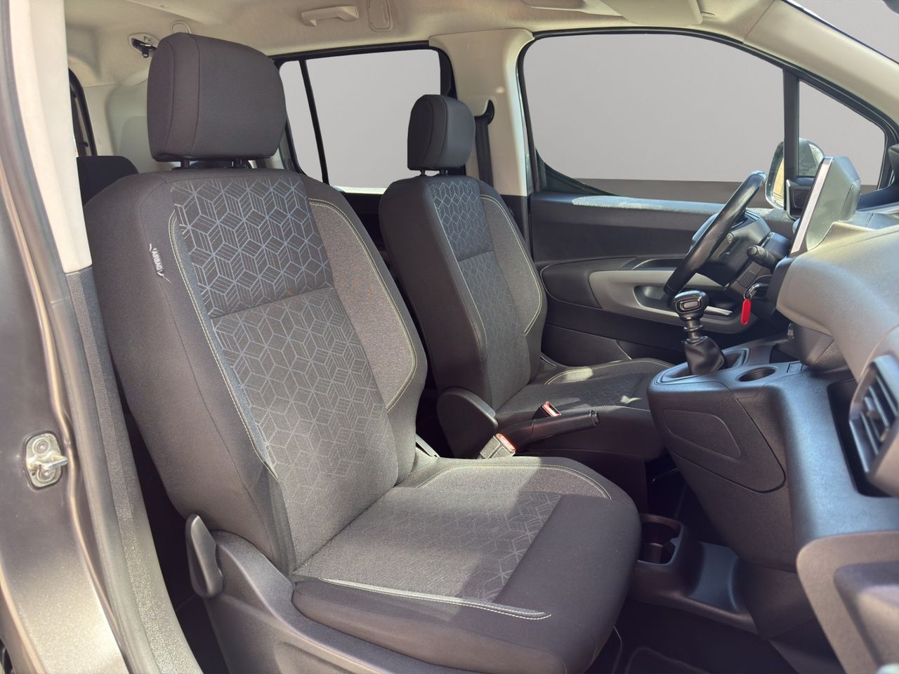 Peugeot Rifter Active Pack Long PureTech 81kW - Foto 2