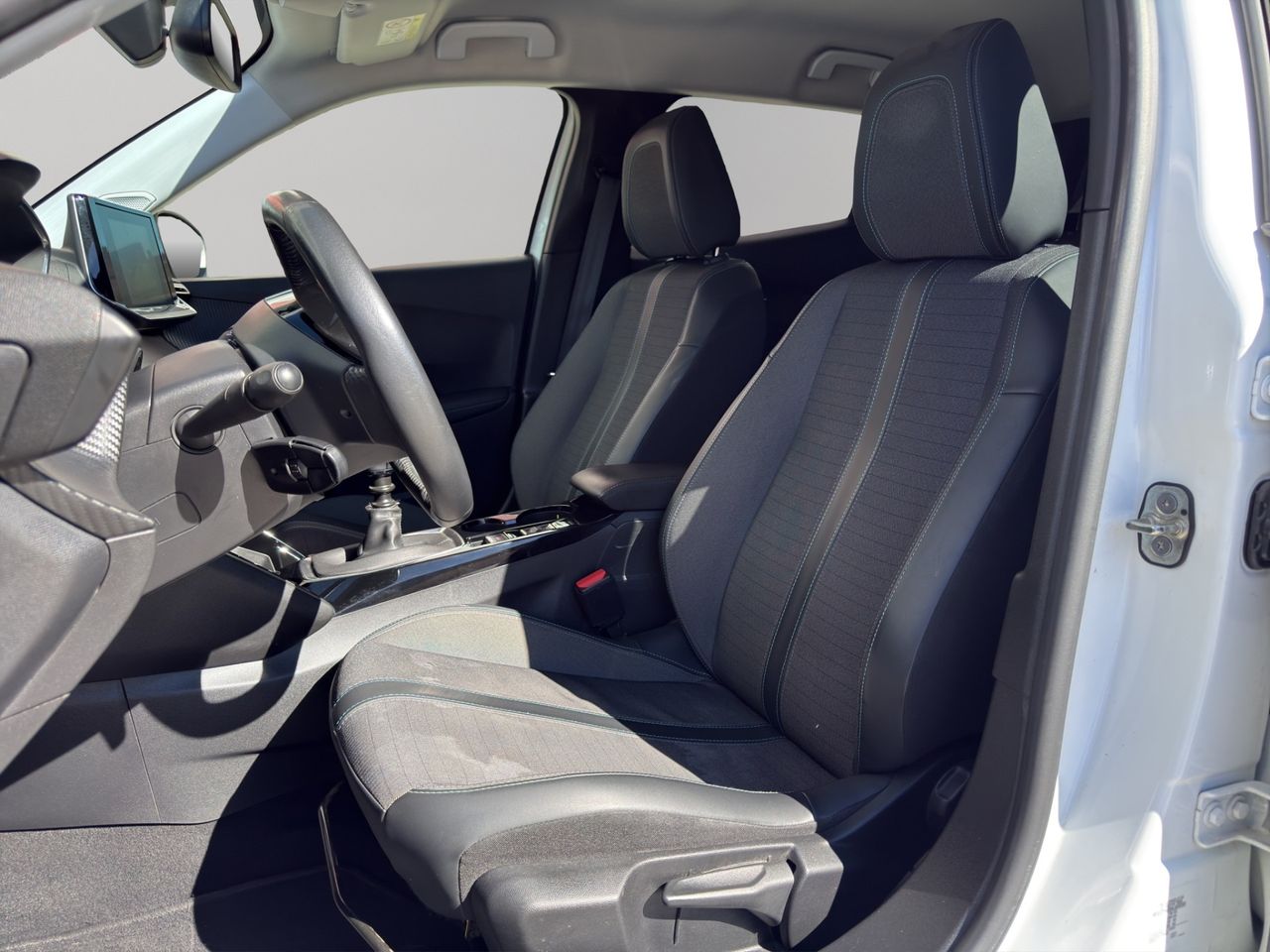 Peugeot 2008 Allure BlueHDI 81kW (110CV) - Foto 2