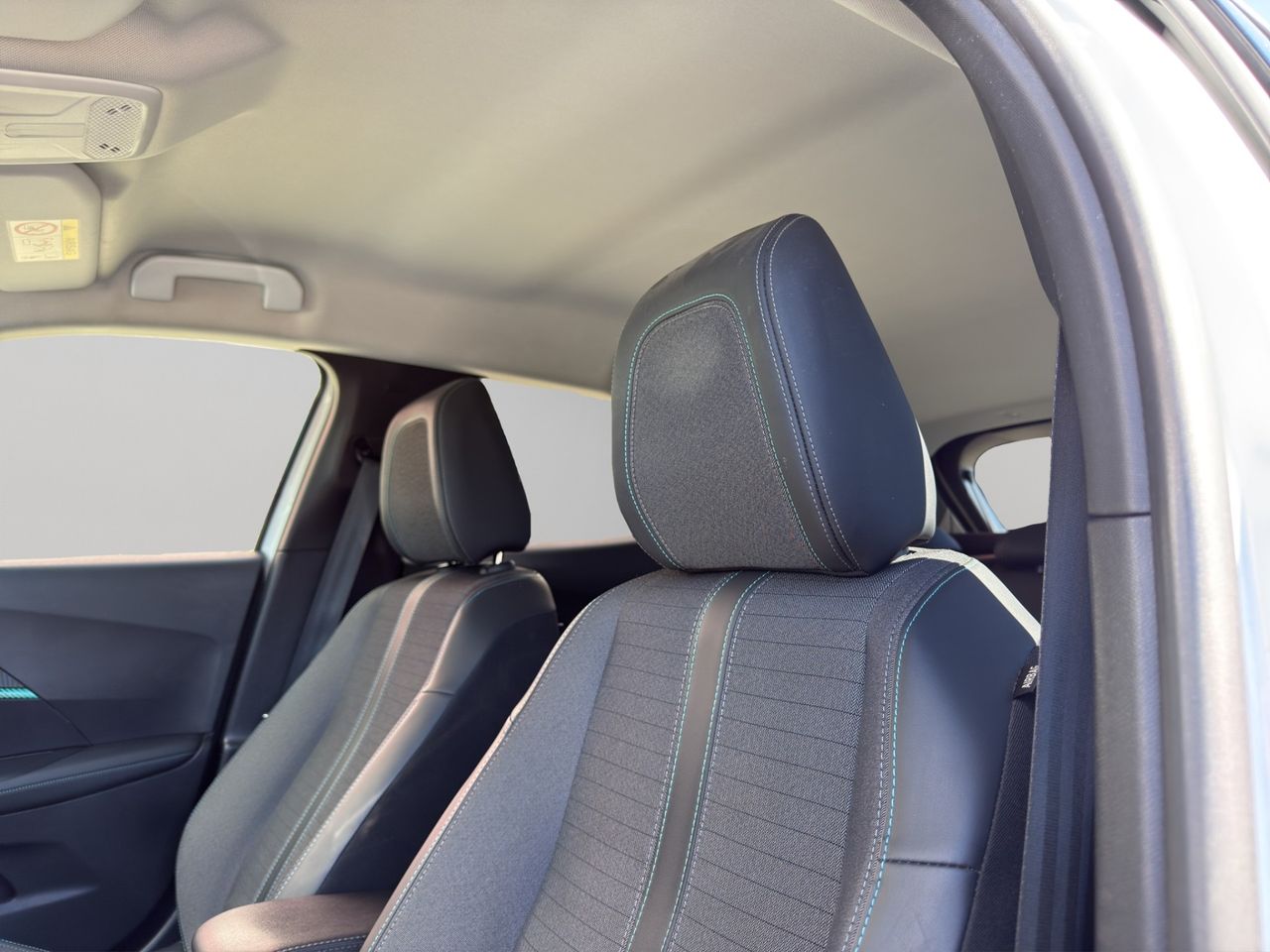 Peugeot 2008 Allure BlueHDI 81kW (110CV) - Foto 2