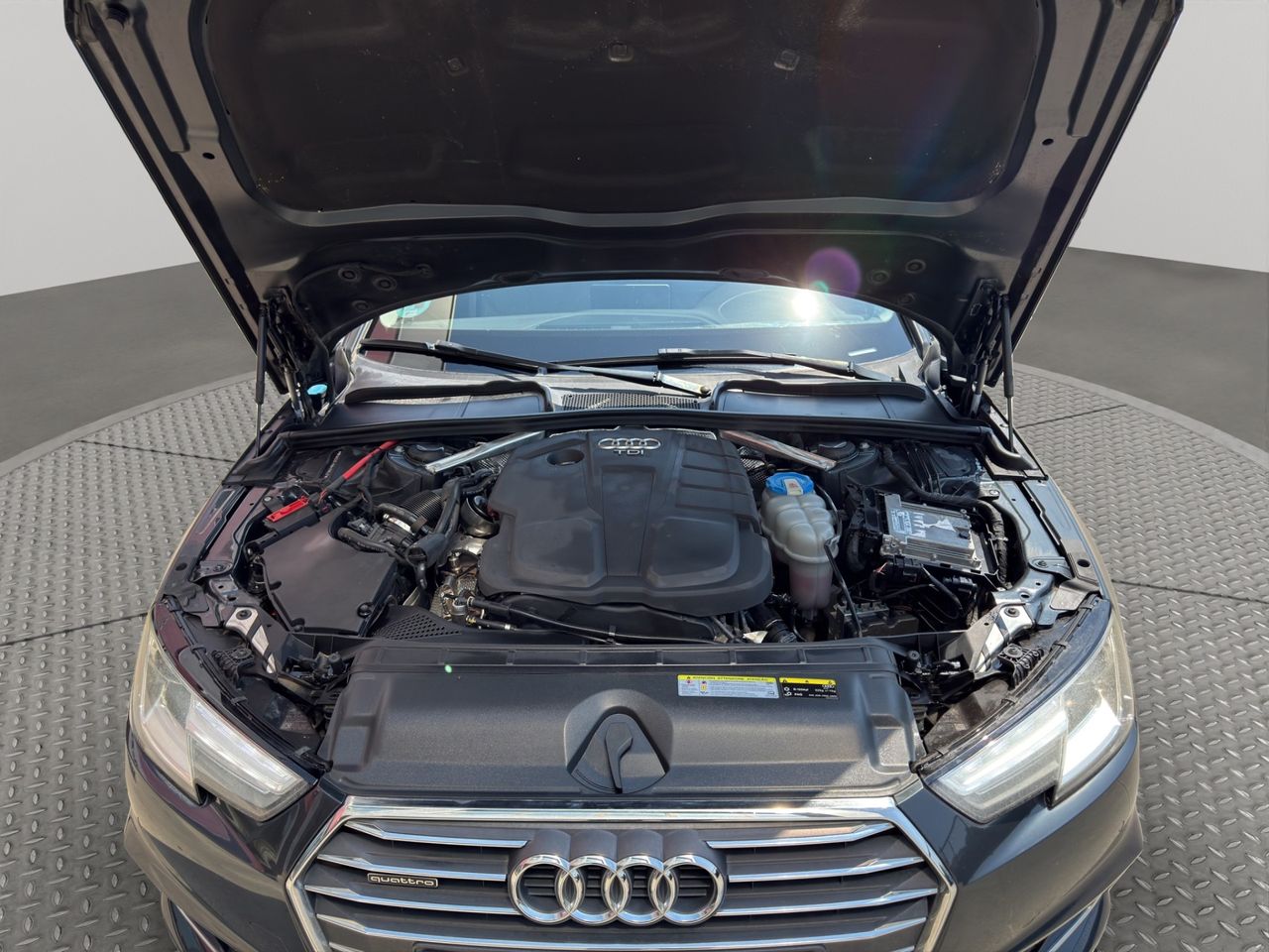 Audi A4 S line ed 2.0 TDI 140kW S tronic Avant - Foto 2