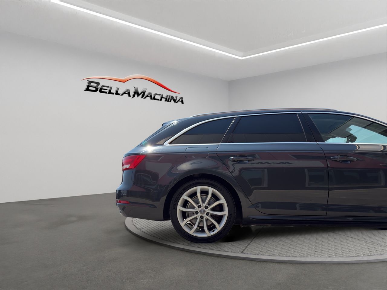 Audi A4 S line ed 2.0 TDI 140kW S tronic Avant - Foto 2