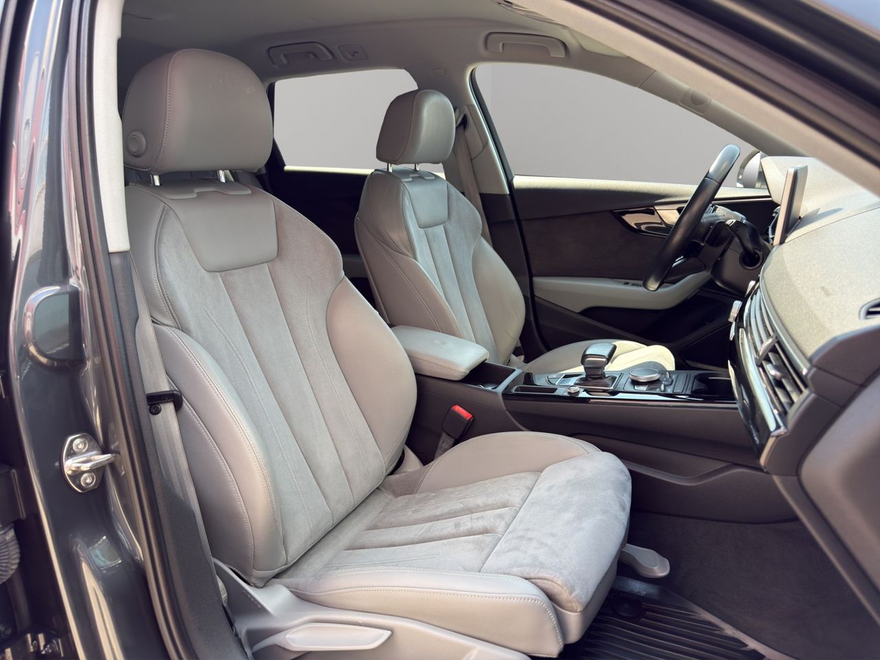 Audi A4 S line ed 2.0 TDI 140kW S tronic Avant - Foto 2