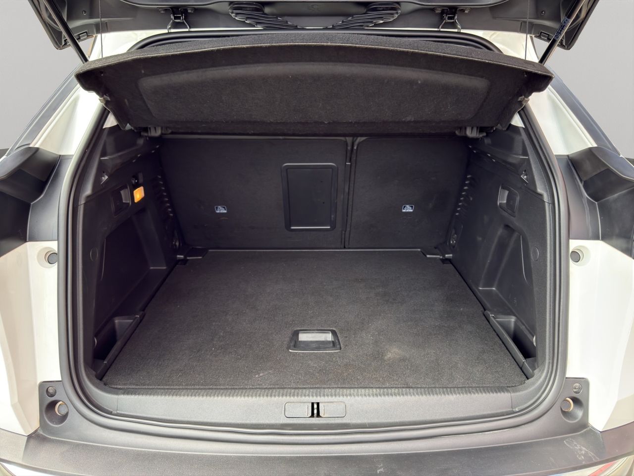 Peugeot 3008 1.5 BlueHDi 96kW (130CV) S&S Allure EAT8 - Foto 2