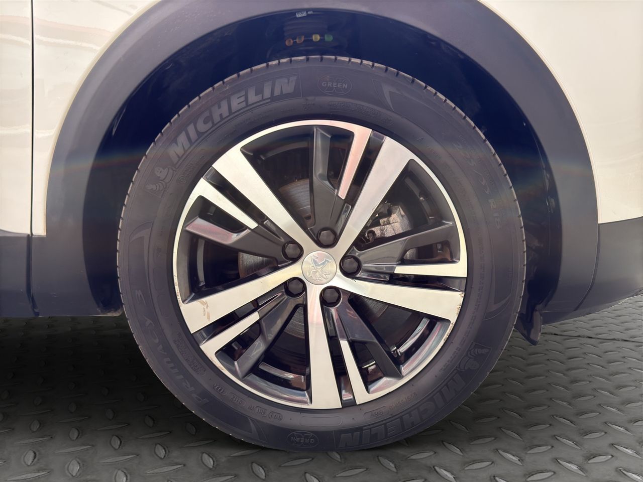Peugeot 3008 1.5 BlueHDi 96kW (130CV) S&S Allure EAT8 - Foto 2