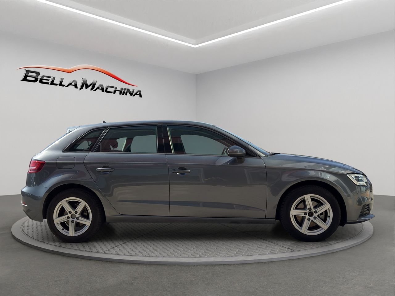 Audi A3 1.6 TDI Sportback - Foto 2