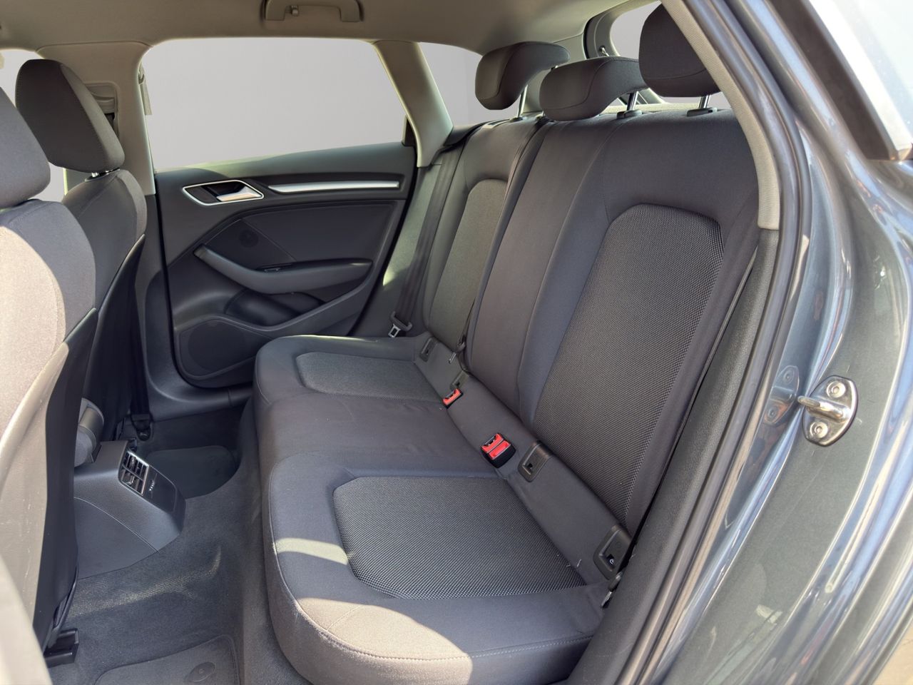 Audi A3 1.6 TDI Sportback - Foto 2