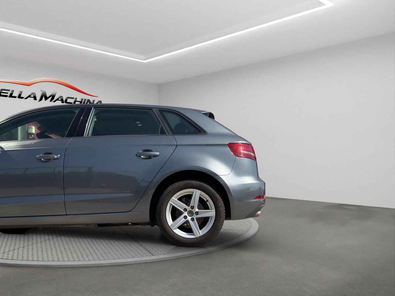 Audi A3 1.6 TDI Sportback - Foto 2